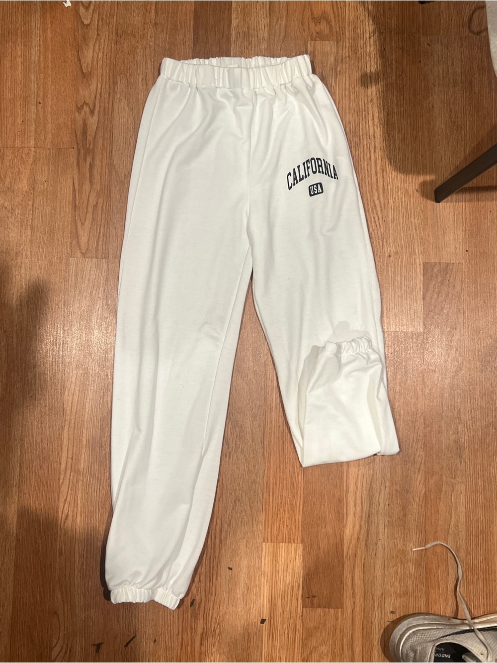 Kids White 'California' Graphic Jogger Sweatpants